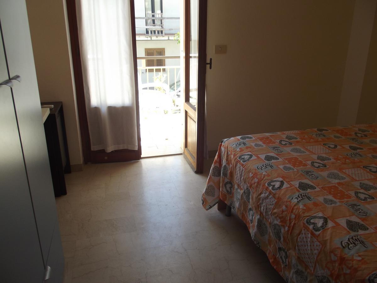 Hotel Sabbia D'Oro Пинето Экстерьер фото